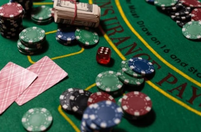 Ilustrasi proteksi data pribadi pada platform hiburan digital yang aman dan terpercaya